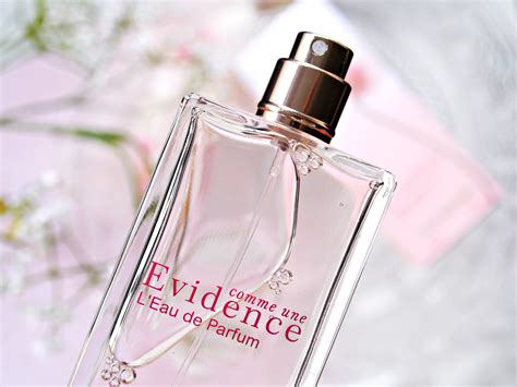 evidence 香水|伊夫黎雪 清曦香精 Yves Rocher Comme une Evidence Le .